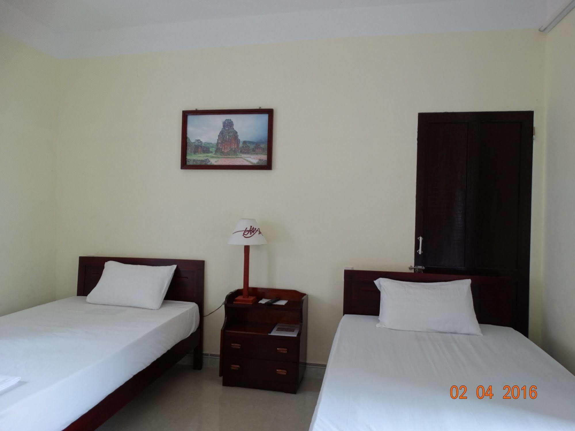 Yellow House Homestay Hoi An Exterior foto